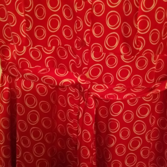 Beautiful Red Dress with White Circle Design. - Picture 3 of 4